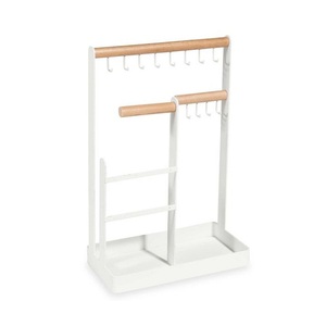 Présentoir à bijoux au design admirable Présentoir à bijoux en métal et en bois fait à la main pour accessoires de décoration intérieure - Product Image 1