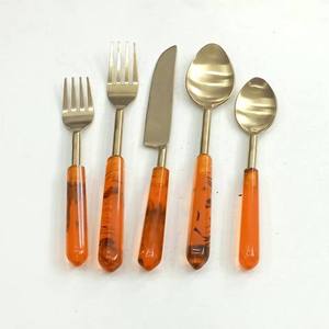 Juego de Cubiertos de Metal Chapado en plata de 5 piezas con mango de rama para el hogar y la boda Juego de cubiertos de mesa en acero con espejo - Product Image 5