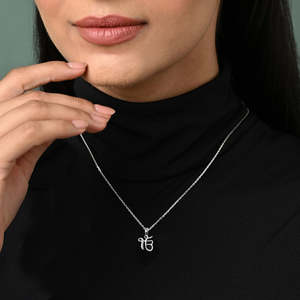 Pendentif religieux Ek Onkar en argent avec zircon diamanté, perle d'eau douce, plaqué rhodium, chaîne tendance en or rose pour fiançailles - Product Image 3