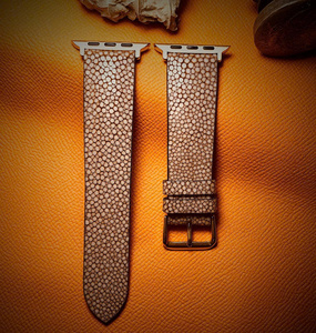 Luxali สายนาฬิกาหนังหรูหราด้านบนของซัพพลายเออร์เวียดนามหนังปลากระเบนหลากสีขนาด18มม. 20มม. 22มม. - Product Image 1