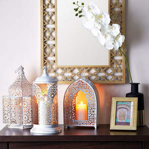 Nouvelle Lanterne Fanoos en Métal et Verre Faite à la Main, Forme Hexagonale, Dorée à l'Or Blanc, Décoration d'Intérieur Tendance 2025 - Product Image 2