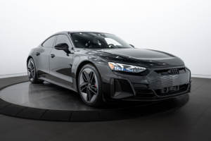 Audi RS e-tron GT quattro 2024 Seminuevo en Excelente Estado - Product Image 3