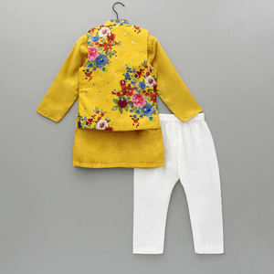 Veste kurta en coton brodée contemporaine avec pyjama droit Veste kurta en coton brodée élégante et pyjama pour cérémonie - Product Image 2