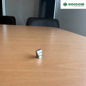 ตัวหนีบลวดสแตนเลสคุณภาพสูง SUS304 หนา 8 มม. รุ่น HOL.KC-04 สีเงิน สำหรับติดตั้งแผงโซลาร์เซลล์บนหลังคาและหลังคาโรงรถ - Product Image 5