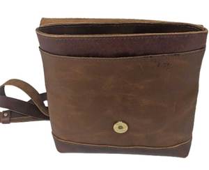 Bolso bandolera de cuero informal de moda para mujeres y hombres portátil con decoración de letras diseño versátil para el trabajo y los viajes - Product Image 5