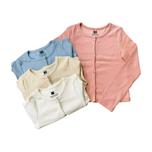 Cárdigan de algodón 100% acanalado Vintage para niñas tejido con decoración de botones para la temporada de otoño - Product Image 2