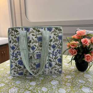 Sac à main de shopping en tissu matelassé imprimé à la main en Inde pour femmes, mode été-hiver, imprimé géométrique multicolore - Product Image 5