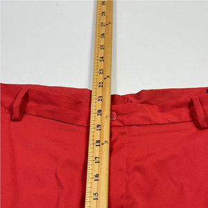 กางเกงขาสั้นกอล์ฟผ้าแคนวาสคุณภาพสูงสำหรับผู้ชาย เอวกลาง สวมใส่สบาย ระบายอากาศได้ดี เป็นมิตรกับสิ่งแวดล้อม ราคาประหยัด พร้อมโลโก้สั่งทำได้ - Product Image 4