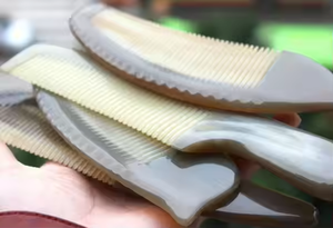QS Brand Custom High Grade <b>Hot</b> Sale Cow Horn Straightening Hair <b>Comb</b> by cresecnt crafts - Product Image 3