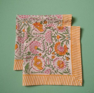 Bloc de main floral orange imprimé serviettes florales indiennes événements de mariage en coton fêtes à la maison décor de noël réglage de table - Product Image 4