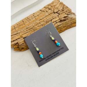 Pendientes Colgantes de Corraine Smith con Diseño de Cuentas de Plata de Ley de Múltiples Hilos - Product Image 3