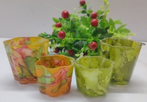 Pot fantaisie multicolore marbré, Unique, décoratif et polyvalent, à poser à la main, avec petite bougie carrée - Product Image 5