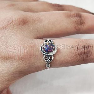 Anillo de Mujer con Ópalo Negro Natural, Piedra de Nacimiento de Octubre, Joyería Bohemia Pequeña Hecha a Mano, Anillo de Plata de Ley 925 - Product Image 2