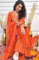 Dernier nouveau designer indien Party Wear Look Top Sharara et costume Dupatta en broderie travail personnaliser vêtements ethniques en gros