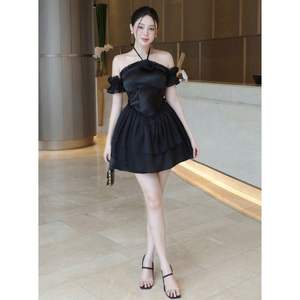 Robe sophistiquée au-dessus du genou avec manches bouffantes à col en V Style doux Taille naturelle Meilleur prix pour faire une déclaration - Product Image 5