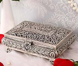 กล่องเครื่องประดับโลหะสำหรับการเก็บรักษากล่องเครื่องประดับสีขาวที่สวยงามยกระดับคอลเลกชันของคุณด้วยสไตล์ของเรา - Product Image 5