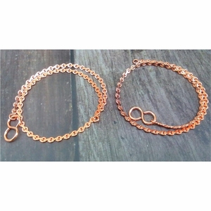 Tobilleras Modernas Horizontales de Cobre Puro 100% con Acabado Dorado de Primera Calidad, Diseño Personalizado Hecho a Mano para Bodas - Product Image 4