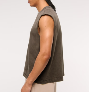 Nuevo diseño logo impreso hombres Tanktop cuello redondo sin mangas hombres Tanktop Color sólido elegante recortado Tops hombres Tanktop - Product Image 3