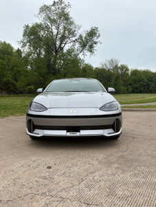 Hyundai Ionic 6 Limited 2023 d'occasion en excellent état - à vendre - Product Image 2