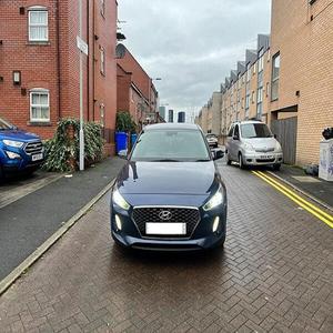 HYUNDAI I30 d'occasion, conduite à gauche/droite - Product Image 1