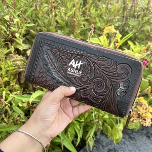 Increíble billetera de cuero con herramientas a mano tallada hecha a mano estilo único mujeres hombres bolso de mano venta al por mayor cuero genuino moda Unisex - Product Image 2