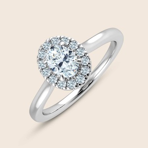 แหวนทองคำแท้ 14K ทรงวงรีประดับเพชรแบบ Halo พร้อมเพชรทรงวงรีเพาะเลี้ยง 1 เม็ด น้ำหนัก 0.3 กะรัต คุณภาพ F-VS เหมาะสำหรับใส่ทุกวันหรือเป็นของขวัญ - Product Image 1