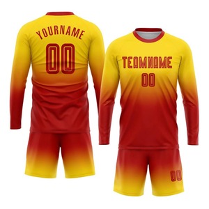 Uniforme de fútbol OEM para hombres, mujeres y jóvenes, jersey de poliéster transpirable ligero y pantalones cortos con estampado completo disponible - Product Image 2