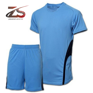 Maillot de football uni t-shirt hommes personnalisé football uniforme Style Sportswea Design fabriqué au Pakistan - Product Image 6