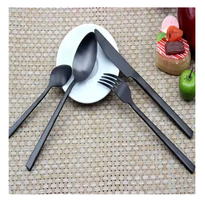 Cubiertos de acero espejado Cuchara de comedor de acero inoxidable de moda 4 piezas Restaurante Hotel Juego de cubiertos de lujo Precio barato - Product Image 3