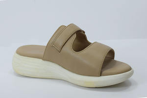 2024 Women's Casual High-Sole <b>Slipper</b> New Fashion Trend Synthetic Leather PU Sole Soft Foam Lining Breathable for <b>Summer</b> Spring - Product Image 2