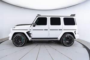 Mercedes-AMG G63 Brabus Widestar 2024 en Excelente Estado, Motor V8 Biturbo, Tracción en las Cuatro Ruedas, Interior Azul Tiffany - Product Image 4