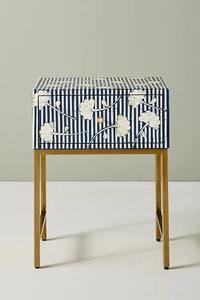 Mueble de Noche Cuadrado Moderno con Incrustaciones de Hueso Hecho a Mano por Artesanos, Personalizable, con Diseño Floral Geométrico Elegante y Duradero - Product Image 5