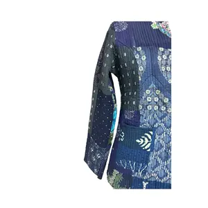 Chaqueta Acolchada Kantha Reversible Vintage, Hermosa Chaqueta de Retazos Multicolor - Product Image 3