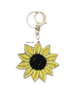 Porte-clés brodé à la main avec des perles de graines florales, nouveau porte-clés élégant avec des perles de style broderie indienne classique - Product Image 3