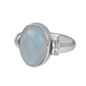 Anillo de Boda de Plata de Ley 925 con Engaste de Piedra Lunar Arcoíris de Alta Calidad, Hecho a Medida para Mujer, Venta al por Mayor - Product Image 1
