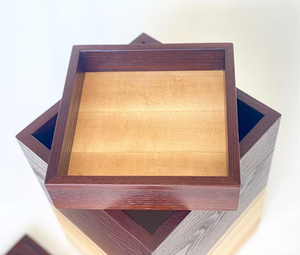 กล่องเก็บเถ้ากระดูกทำจากไม้หรูหราพร้อมถาดเก็บขี้เถ้าที่ถอดออกได้ทำด้วยมือพร้อมพื้นผิวสองโทนสำหรับผู้ใหญ่ - Product Image 3