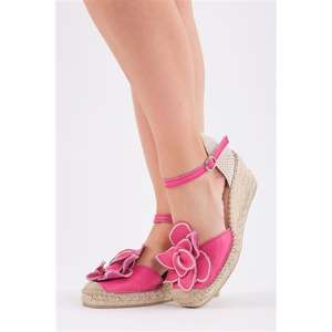 Alpargata cerrada con punta en cuña - Product Image 5