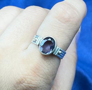 แหวนโบฮีเมียนของผู้หญิงทำด้วยมือประดับเพชรพลอยอเมทิสต์ธรรมชาติชุบเงินสำหรับงานแต่งงาน - Product Image 3