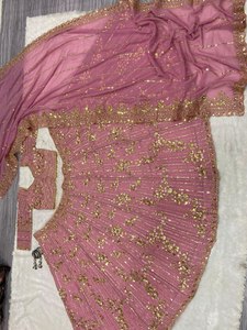 Multi Sequence Broderie Couleur vive Tapis rouge Fonction Wear Pure Georgette Dulhan Special Traditional Lahenga Outfit - Product Image 6
