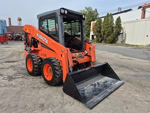 2018 Kubota SSV65 Minicargadora diésel con cargadora frontal y cargadora de ruedas Cilindro hidráulico Eaton de alta eficiencia - Product Image 3