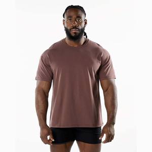 Camiseta 94% de algodón para hombre, camisa de manga corta ajustada con cuello redondo y hombros al descubierto, 6% licra, rendimiento de firma, raglán - Product Image 1