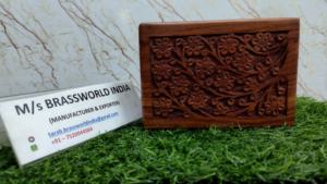 Urna Funeraria de Madera Estilo Americano para Cenizas con Diseño Grabado del Árbol de la Vida, Urna para Mascotas para Funeral - Product Image 4