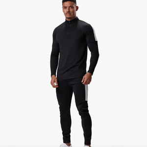 Ensemble de survêtement 2 pièces pour homme : sweat à capuche et pantalon de jogging ajustés, personnalisables avec logo, en tissu Core Plus Poly - Product Image 1