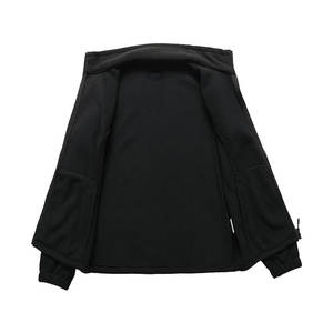 Veste polaire jet black 240g, épaisse, thermique, couche intermédiaire, vêtements de travail d'automne, vente en gros OEM, fermeture éclair intégrale, réversible, imperméable, devant - Product Image 3