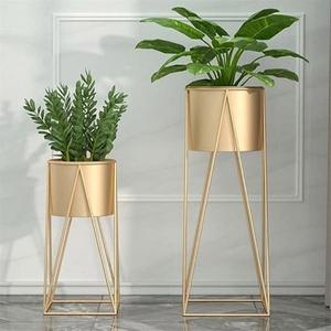 Jardinière en métal en fer plaqué laiton pour la décoration de jardin jardinière en métal fini personnalisé exportateur en gros pour taille personnalisée - Product Image 5