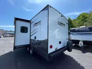 Autocaravana 2024 Tipo Lágrima, Pequeña, Fácil de Mantener, Sellada de Fábrica, con Remolque Todoterreno y Portaequipajes en Venta - Product Image 5