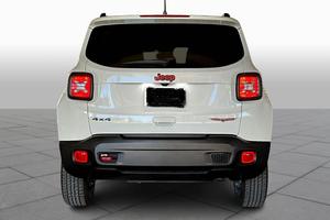 Jeep Renegade Trailhawk 2023, Motor de 1.3L y 4 Cilindros, Tracción en las 4 Ruedas, Vehículo Utilitario Deportivo/Crossover Automático - Product Image 2