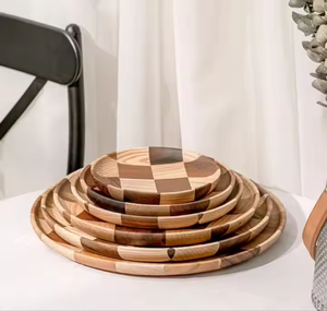 Assiette à dîner en bois de noyer de luxe en gros Assiettes à dîner uniques fabriquées par Crescent Crafts - Product Image 1