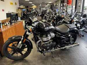 Nouvelles motos Super Meteor 650 2025 toutes disponibles en stock - Product Image 5