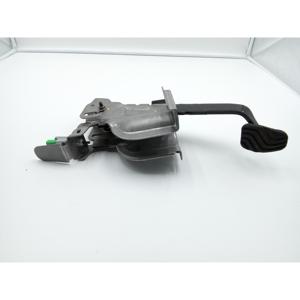 Pédale de frein DACIA Sandero Série (21>) 465017148R - Product Image 5